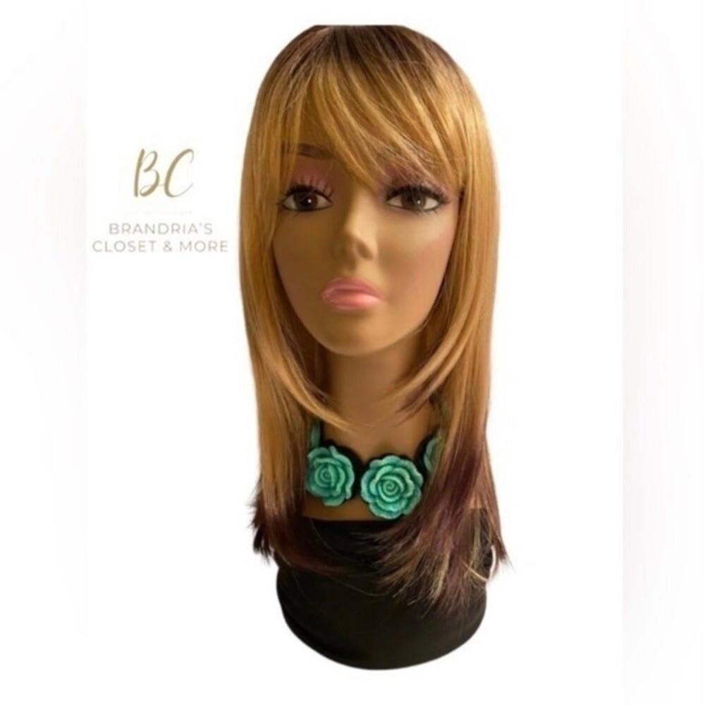 10. Ombré synthetic wig - Picture 2 of 6